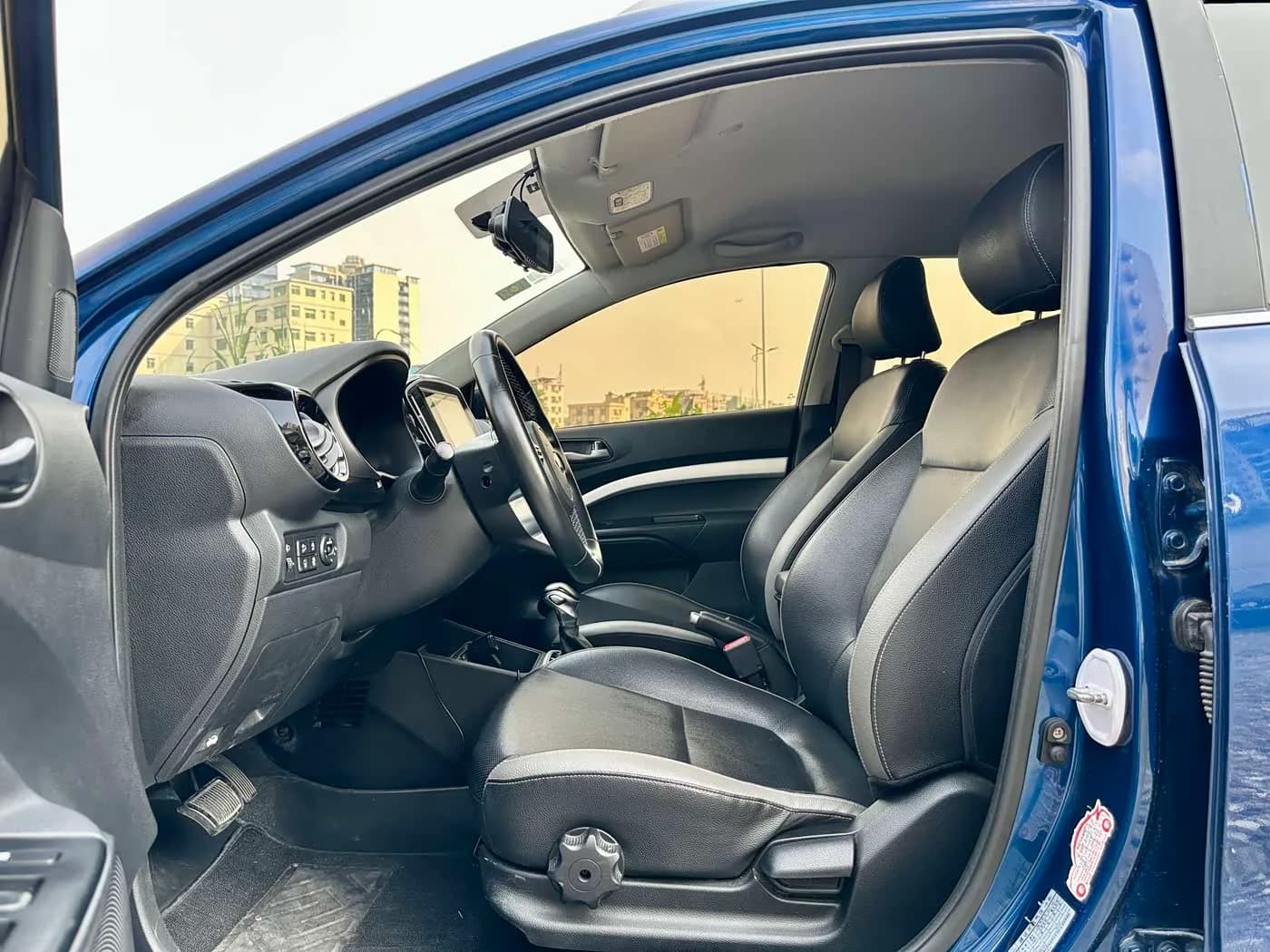 Kia 1.4L Automatic Fun Edition China VI