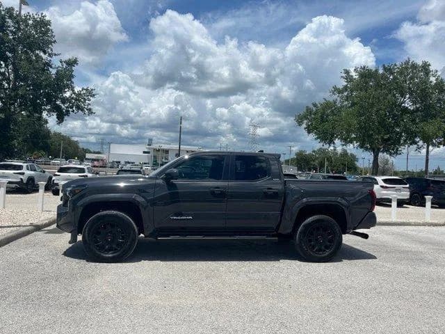 Toyota Tacoma SR5 — фото 4