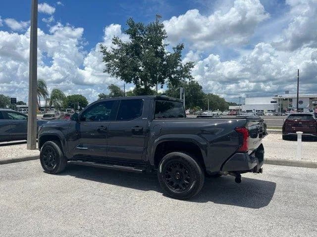 Toyota Tacoma SR5 — фото 3