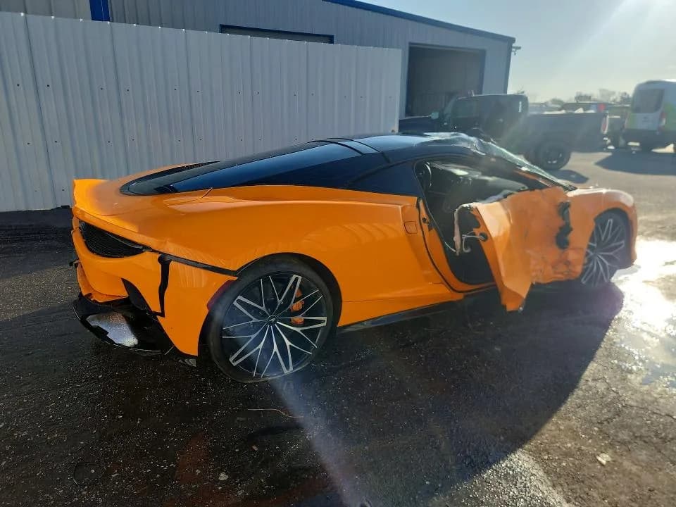 MCLAREN AUTOMOTIVE GT — фото 3