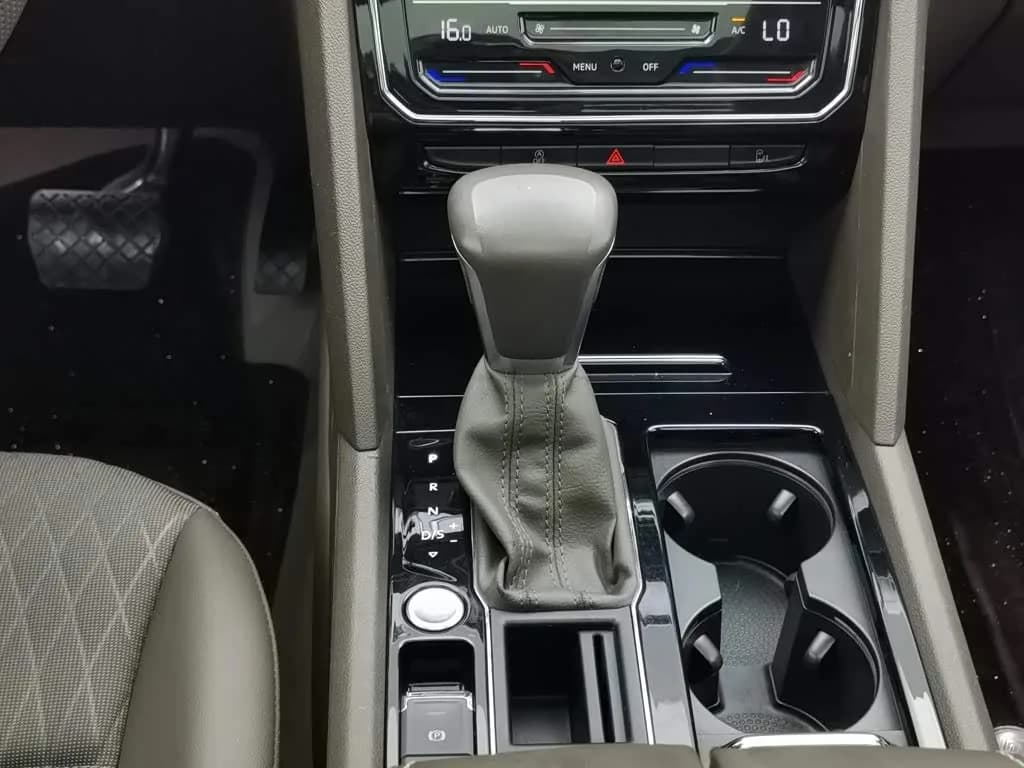 Volkswagen 330TSI Business Edition