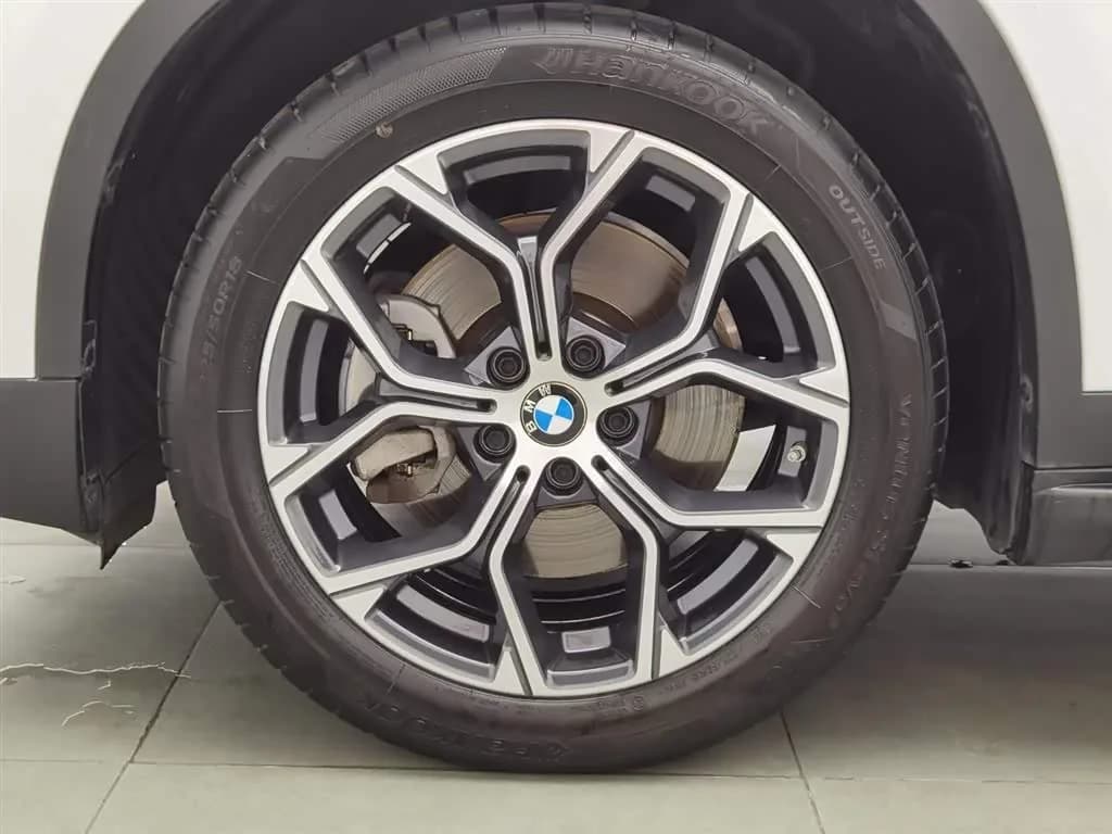 BMW X1 Sdrive25li Leading