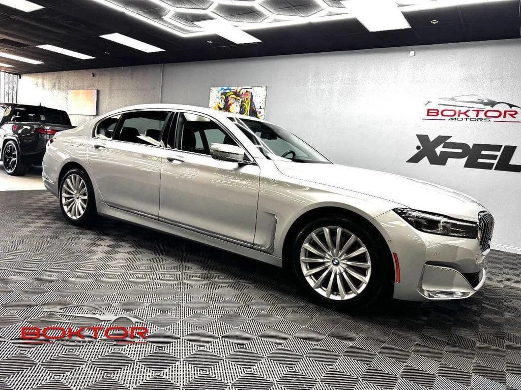 BMW 7 Series i — фото 2