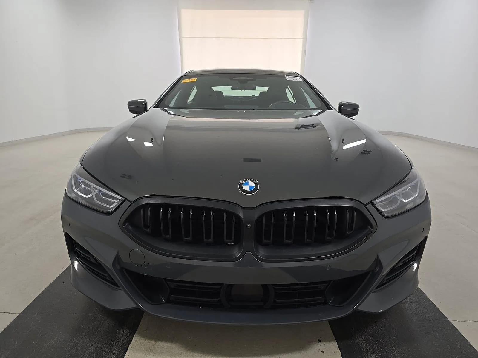 BMW 8 Series 840i xDrive — фото 2