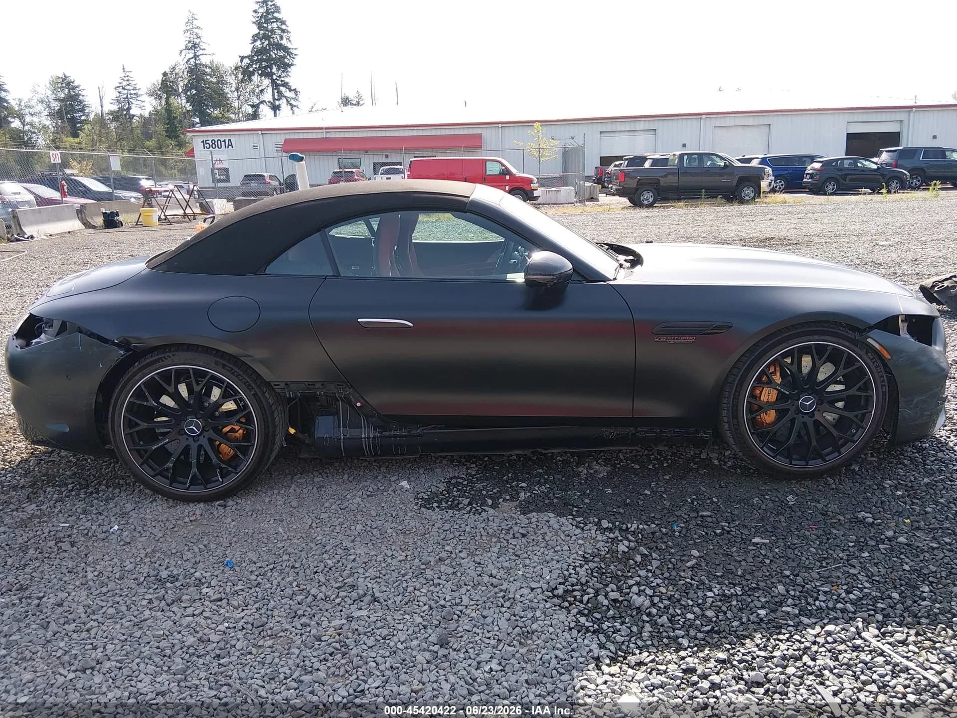 Mercedes-Benz SL 63 AMG S E PERFOR