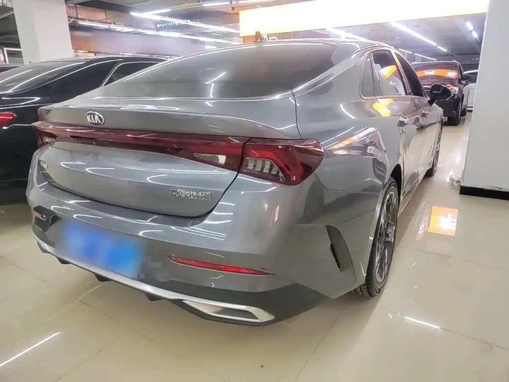 Kia K5 270T CVVD Luxury Edition