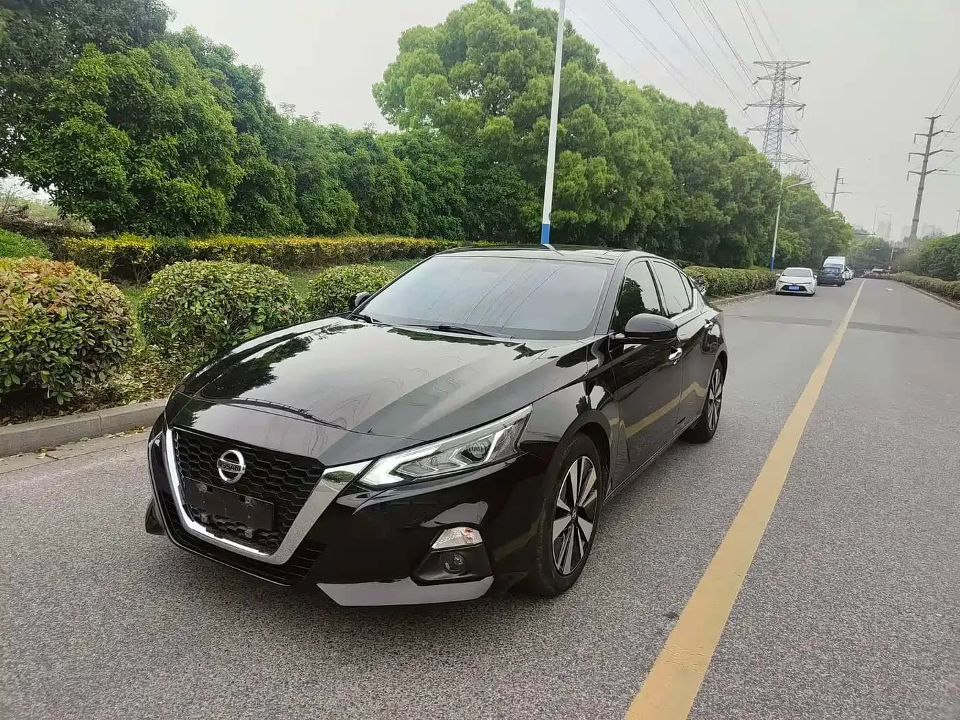 Nissan 2.0L XL Comfort Edition — фото 1