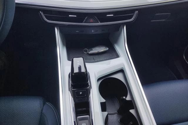 Geely Jiaji L DCT Pengcheng Edition