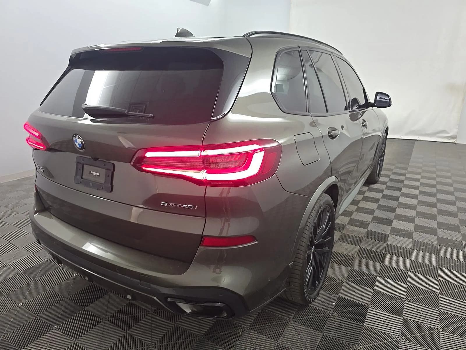 BMW X5 Sdrive40i — фото 4