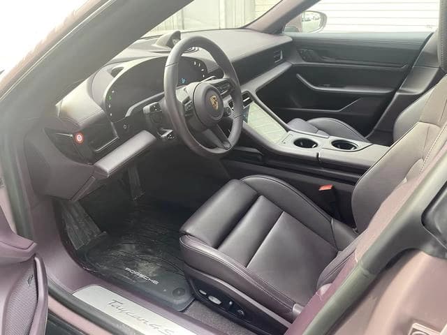 Porsche Taycan 4S