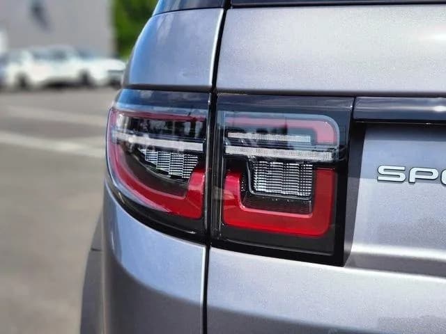 Land Rover Discovery Sport Core S — фото 1