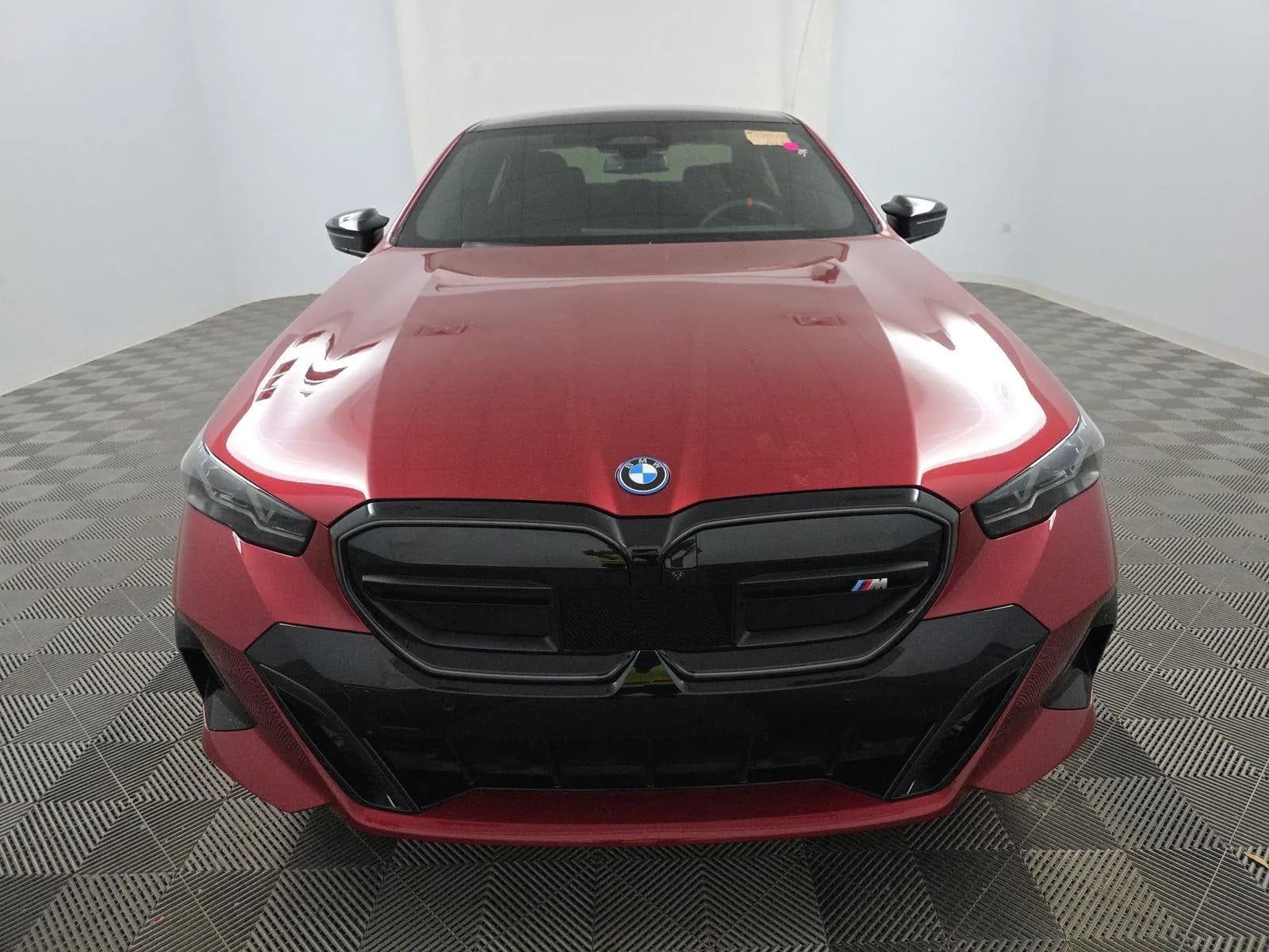 BMW i5 M60 — фото 2